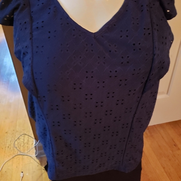 🌼Ladies top​​ - Picture 4 of 7